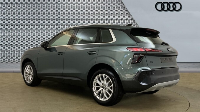 Audi Q3 2.0 TFSI Quattro Sport 5dr S Tronic Petrol Estate - Image 3